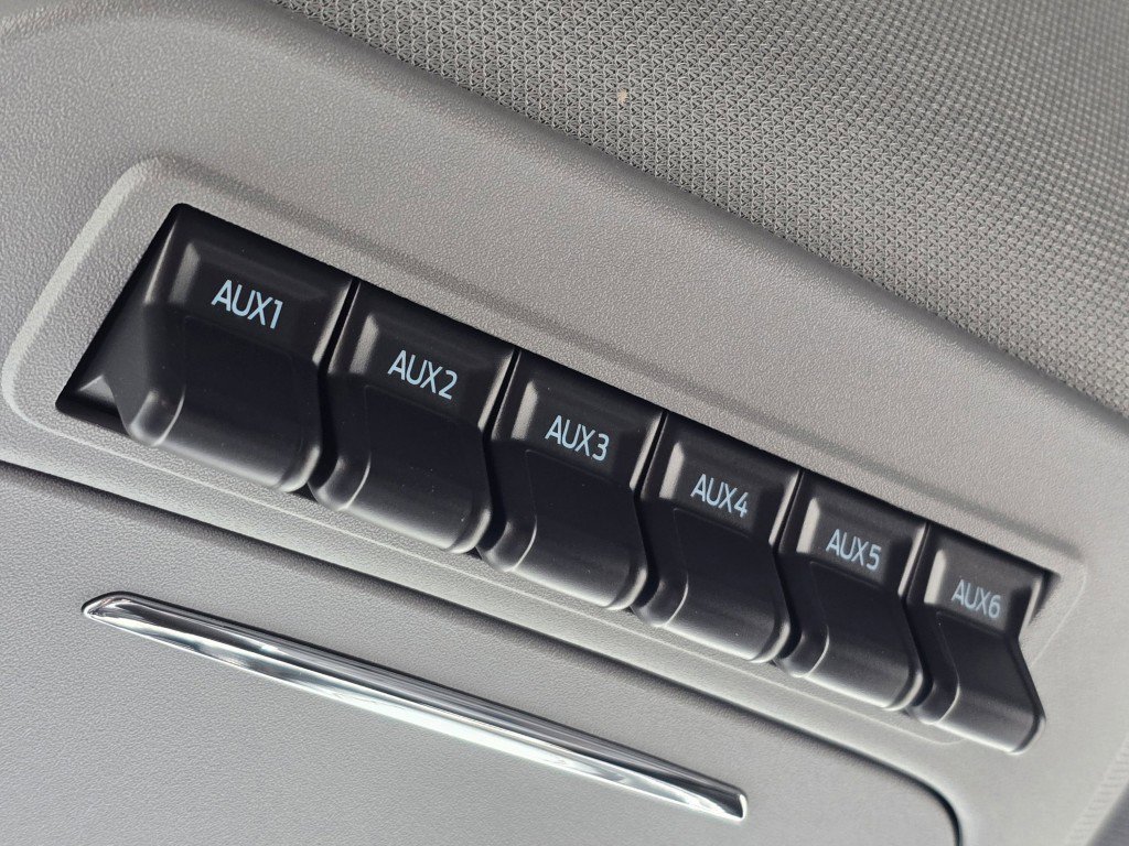 New 2026 Avalanche Ford LARIAT image 8