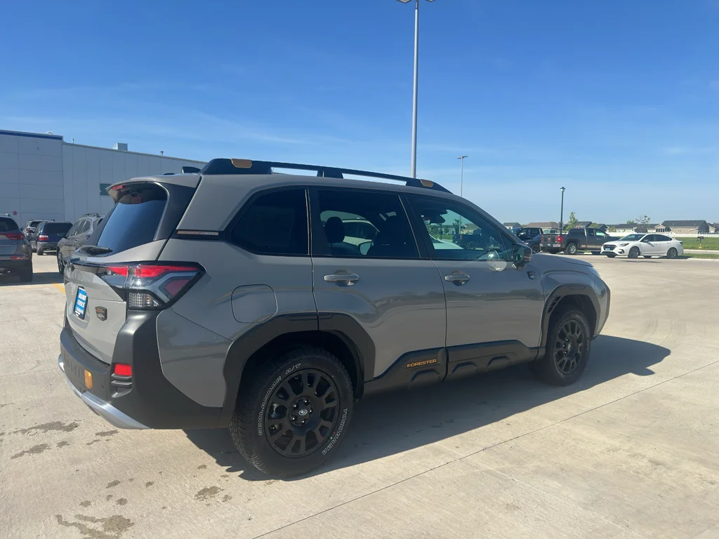 New 2026 RIVER ROCK PEARL Subaru Wilderness image 5