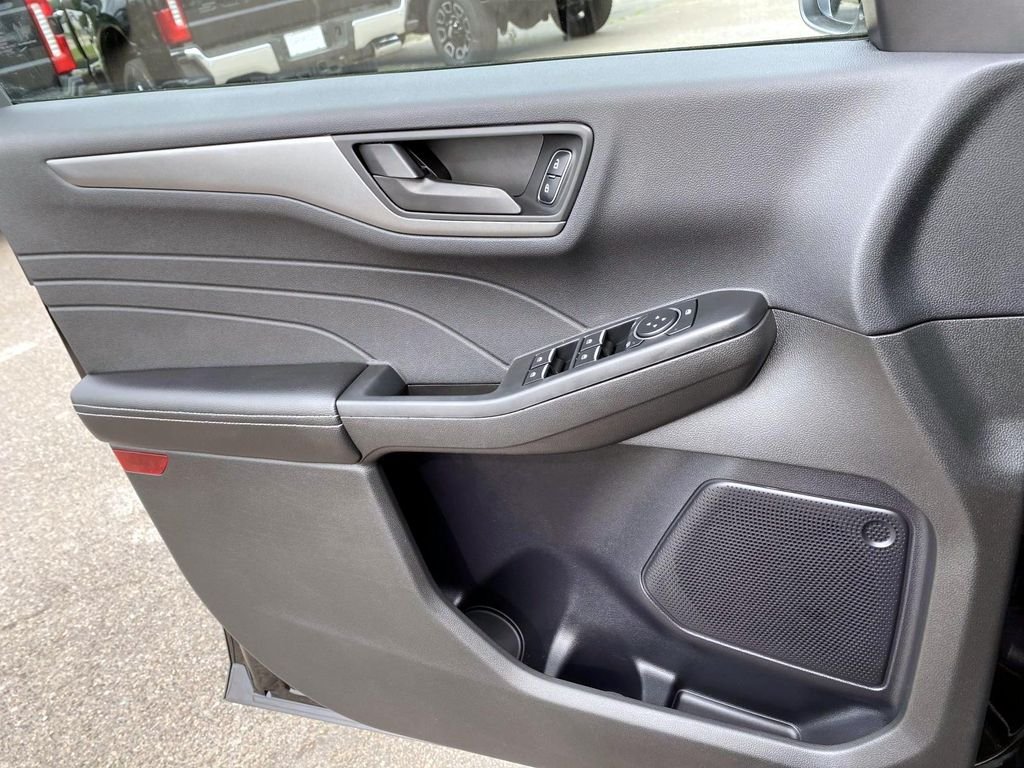 Used 2023 Black Ford Active image 23