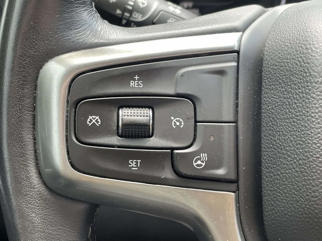 Used 2022 Red Chevrolet LTZ image 29