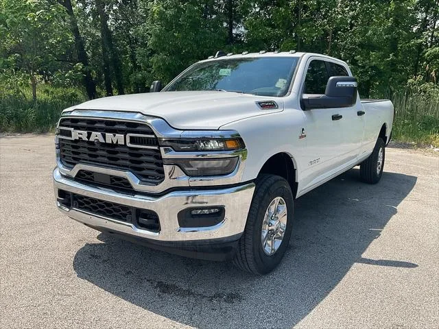 New 2026 Bright White Clear-Coat Exterior Paint RAM BIG HORN image 3