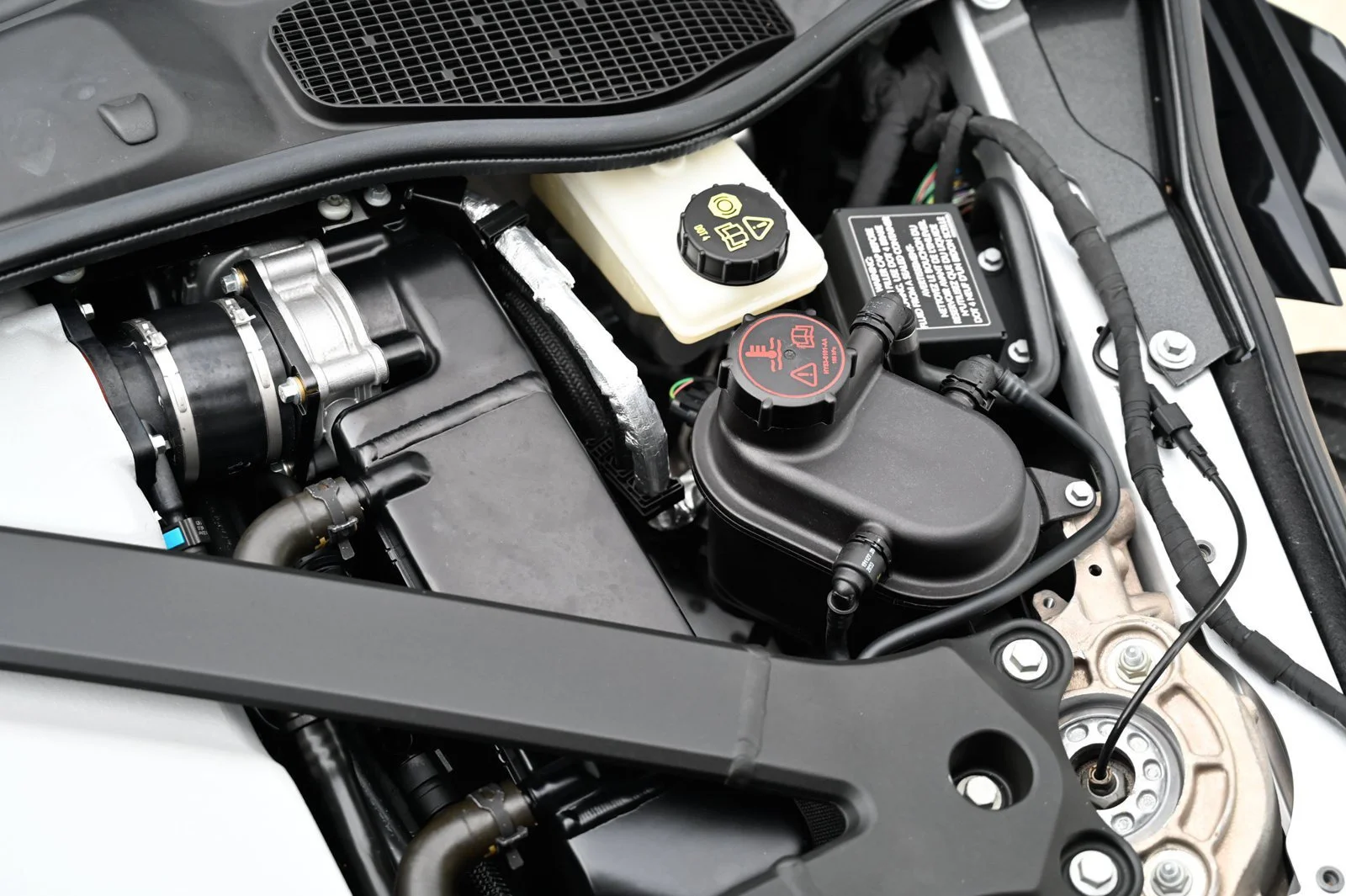 Used 2021  Aston Martin Superleggera image 20