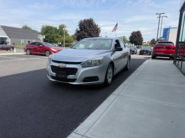 Used 2014 Silver Chevrolet LS image 6