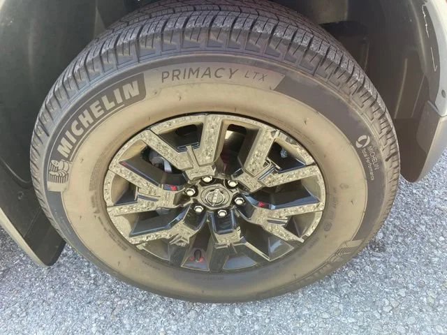 Used 2026 Boulder Gray Pearl Nissan SV image 7