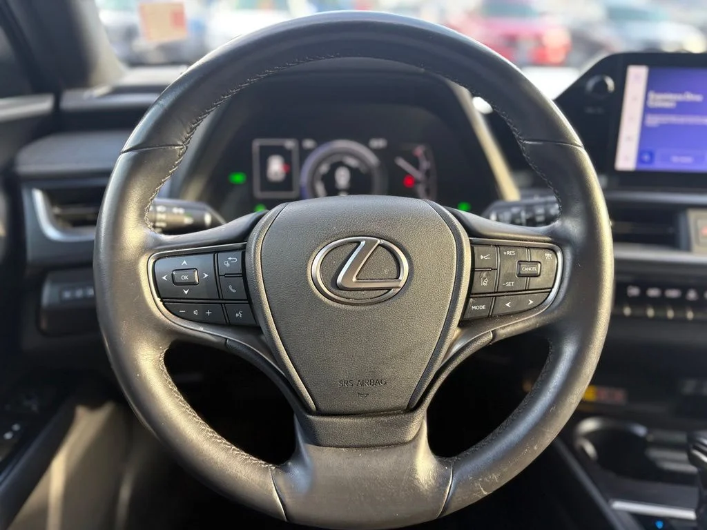 Used 2023 Silver Lexus 250h Base image 17