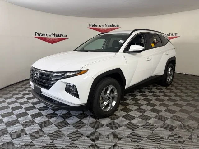 Used 2023 White Hyundai SEL image 2