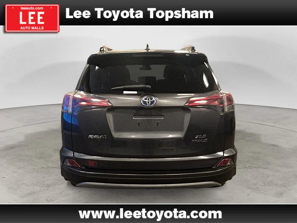 Used 2018 Magnetic Gray Metallic Toyota Hybrid XLE image 4