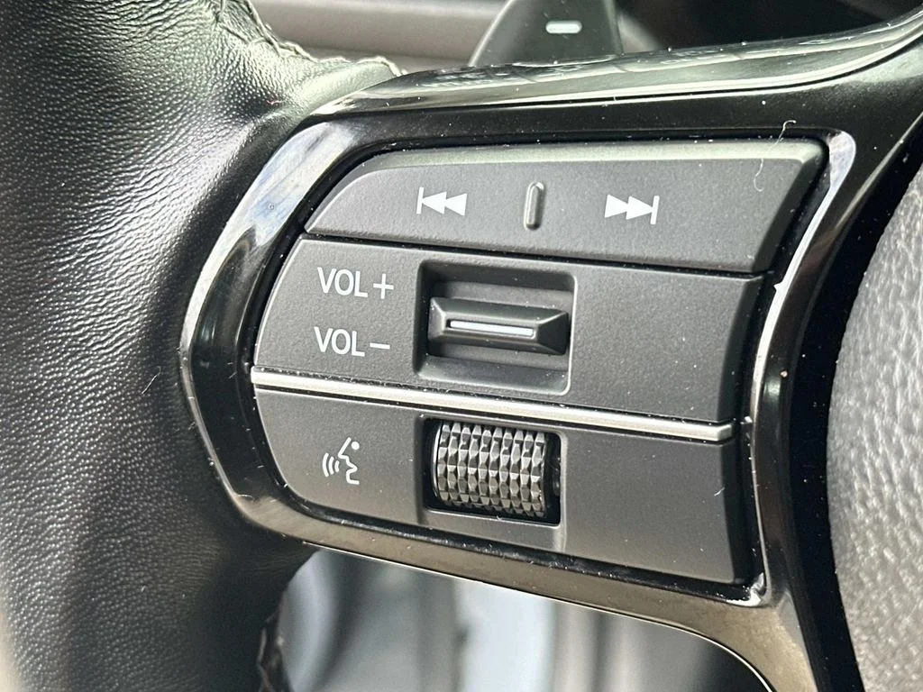 Used 2024  Honda Touring image 28