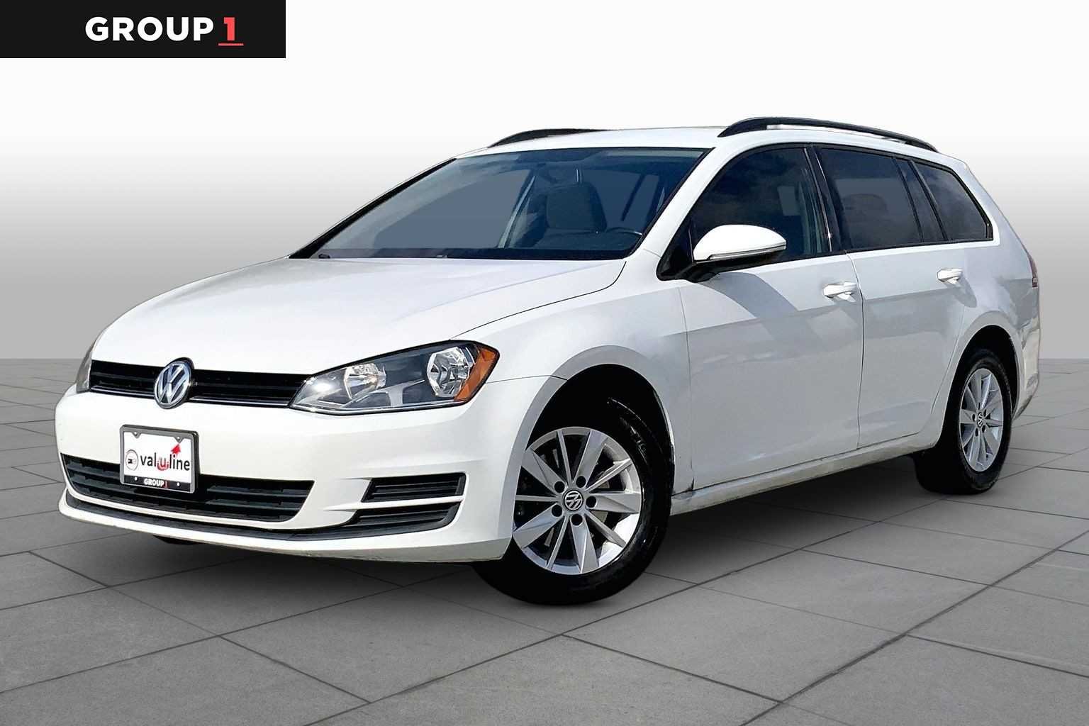 Used 2015 Pure White Volkswagen TSI S image 1