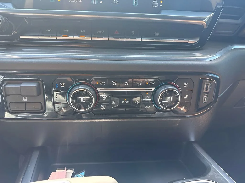 Used 2023 Iridescent Pearl Tricoat Chevrolet High Country image 20