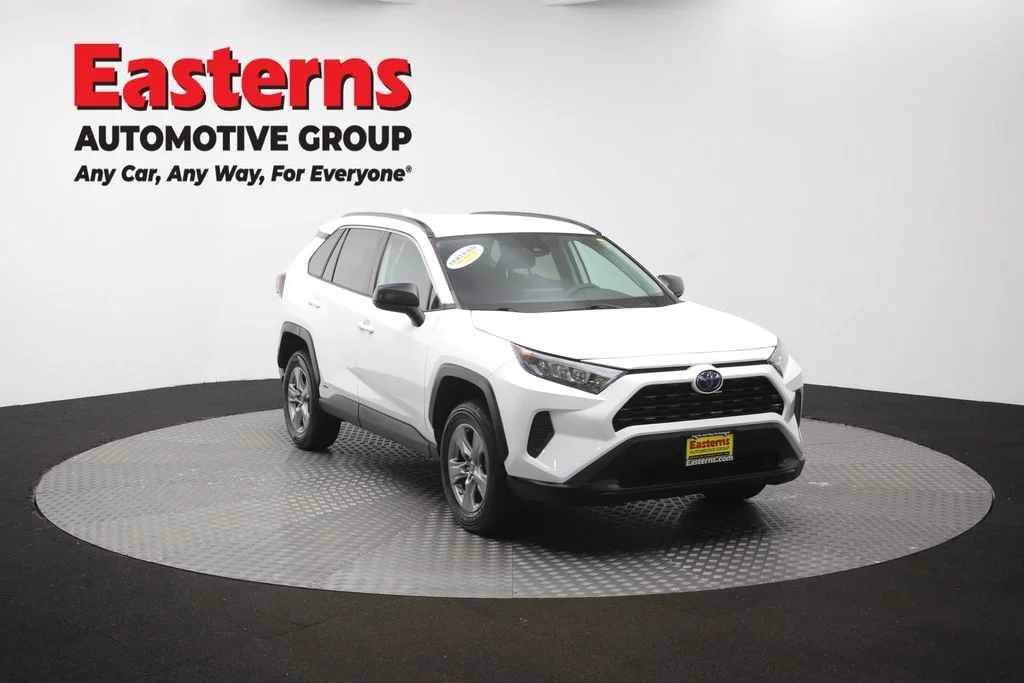Used 2022 White Toyota LE image 51