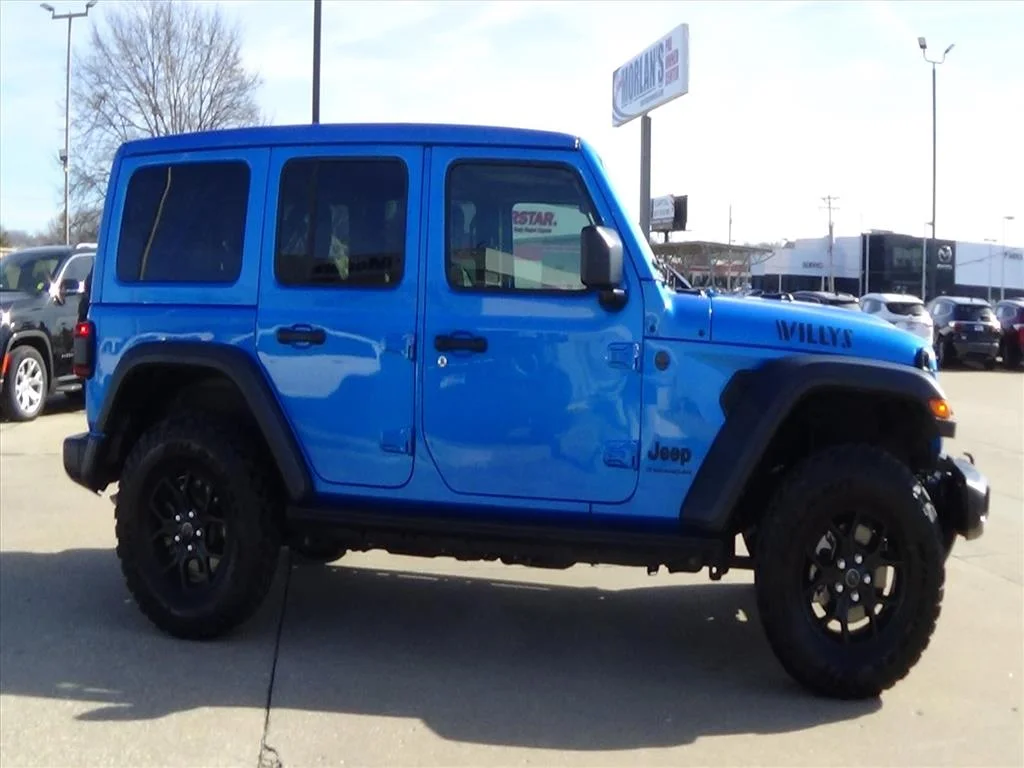 Used 2024 Hydro Blue Pearl Coat (pbj) Jeep Willys image 5