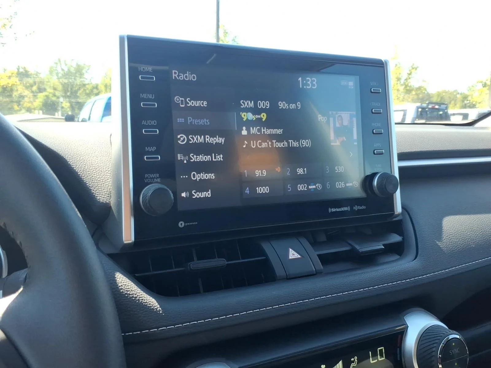Used 2022  Toyota XLE image 22