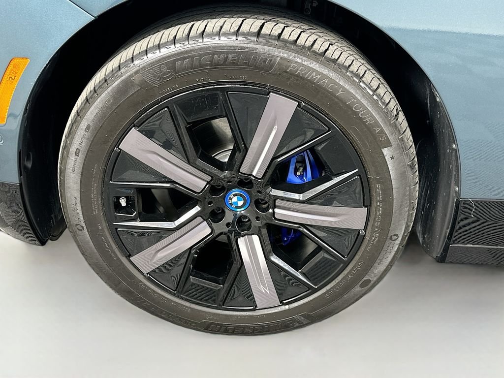 Certified Used 2024 Blue BMW xDrive50 image 31