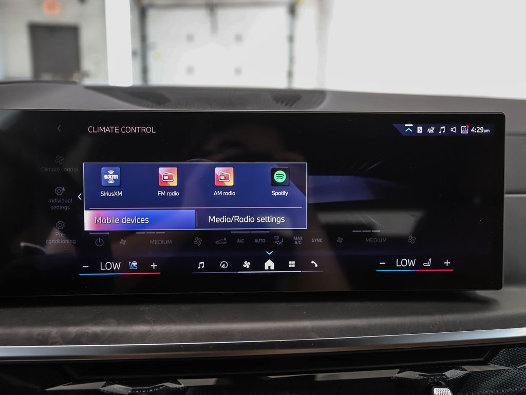 New 2026 Carbon Black Metallic BMW xDrive40i image 18