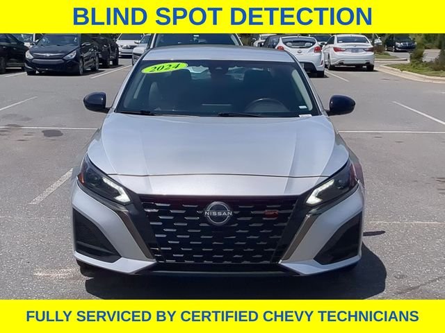 Used 2024 Silver Nissan 2.5 SR image 12