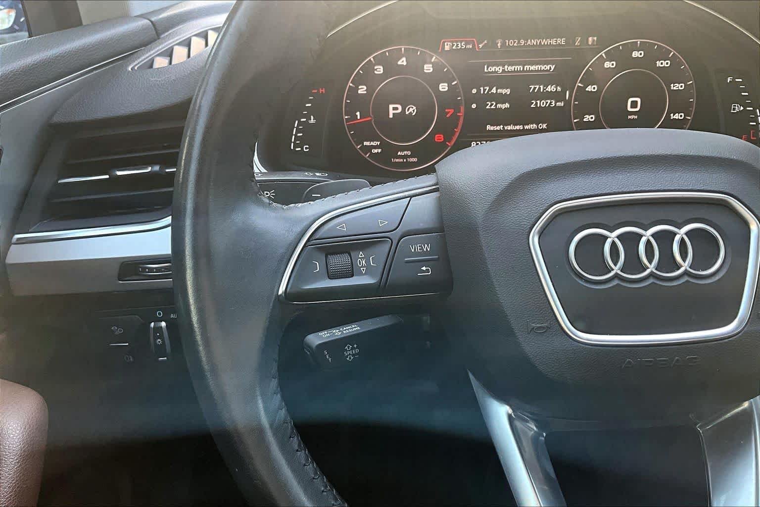 Used 2019 Orca Black Metallic Audi SE Premium Plus image 23