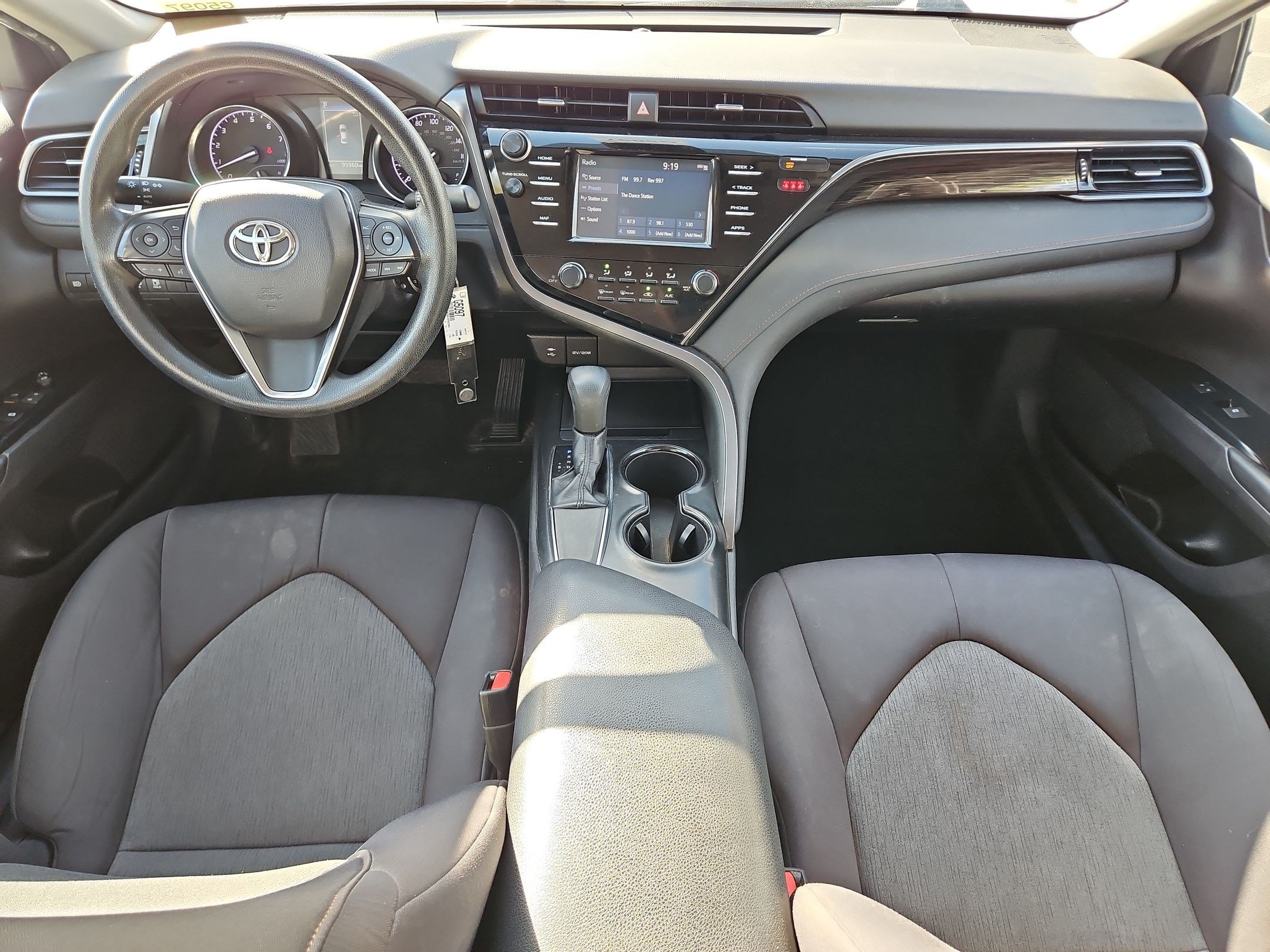 Used 2019 White Toyota LE image 24