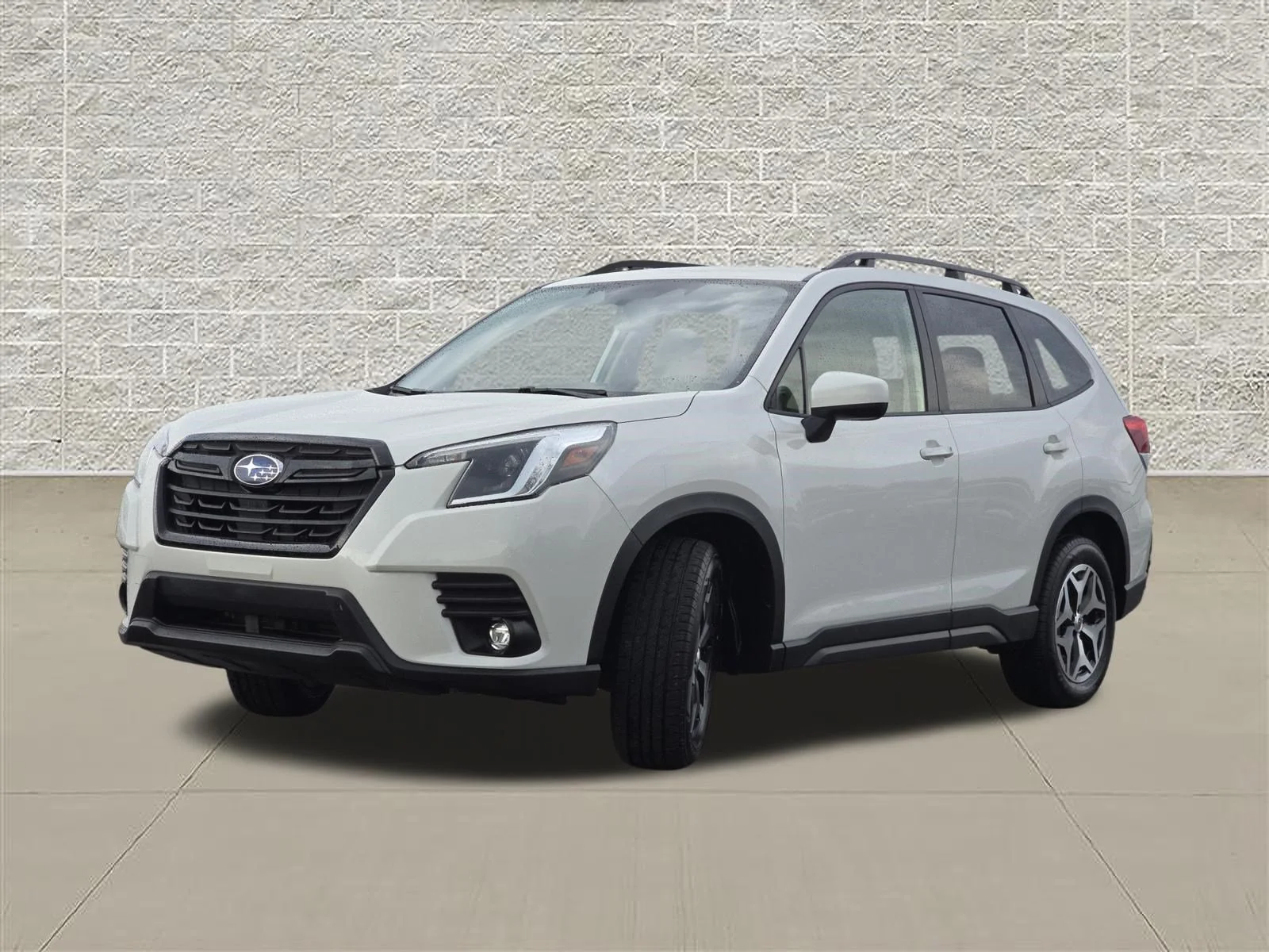 Used 2024 Crystal White Pearl Subaru Premium image 3