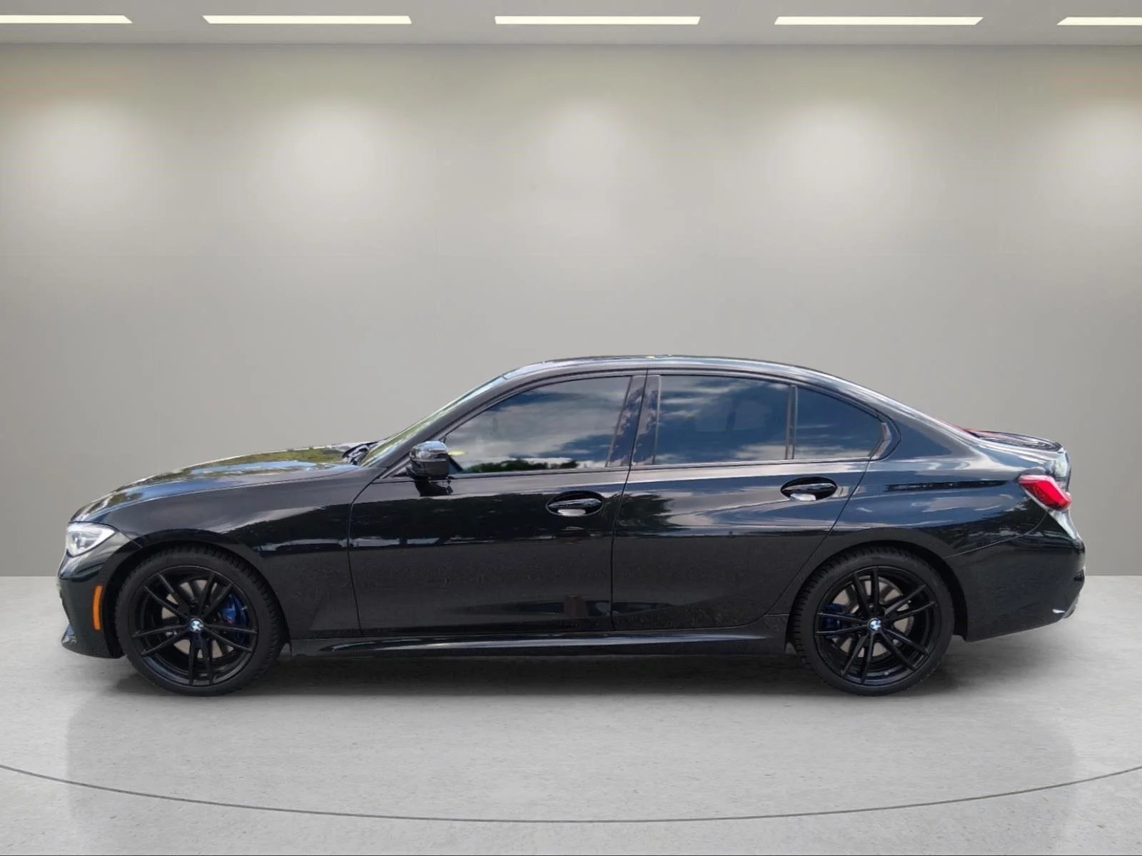 Used 2021 Black Sapphire Metallic BMW M340i xDrive image 2