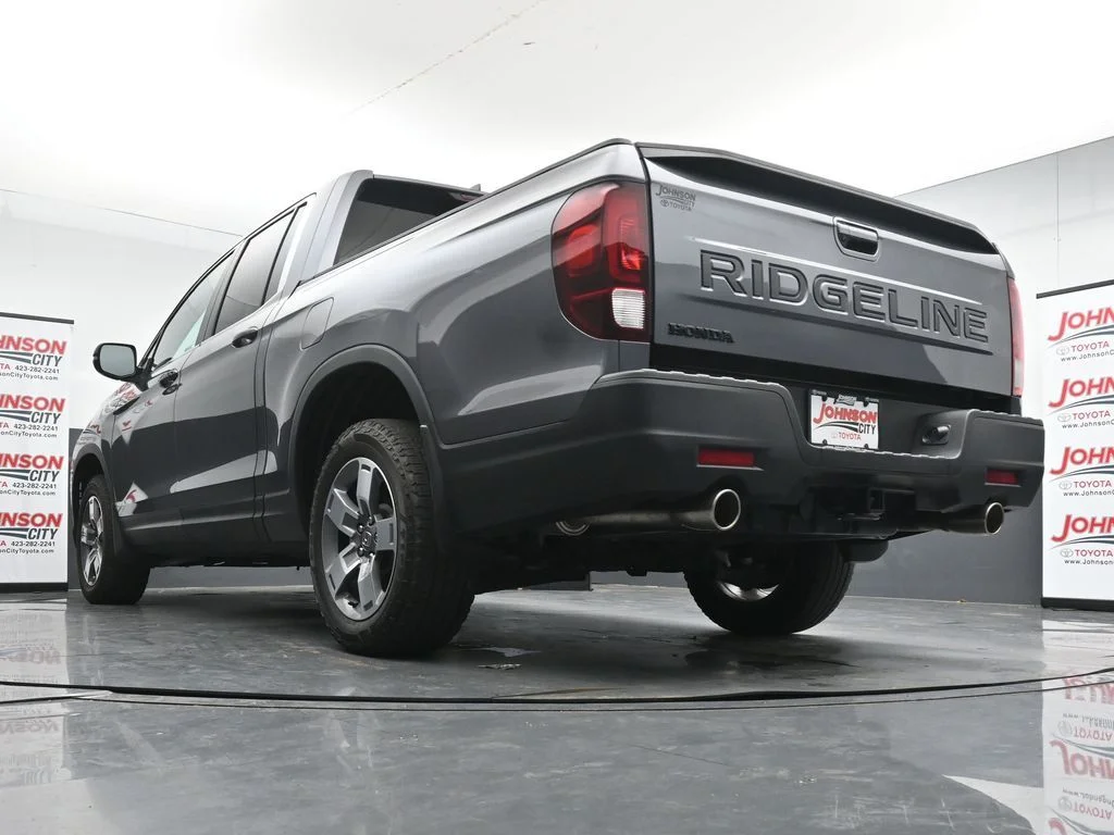 Used 2024  Honda RTL image 35