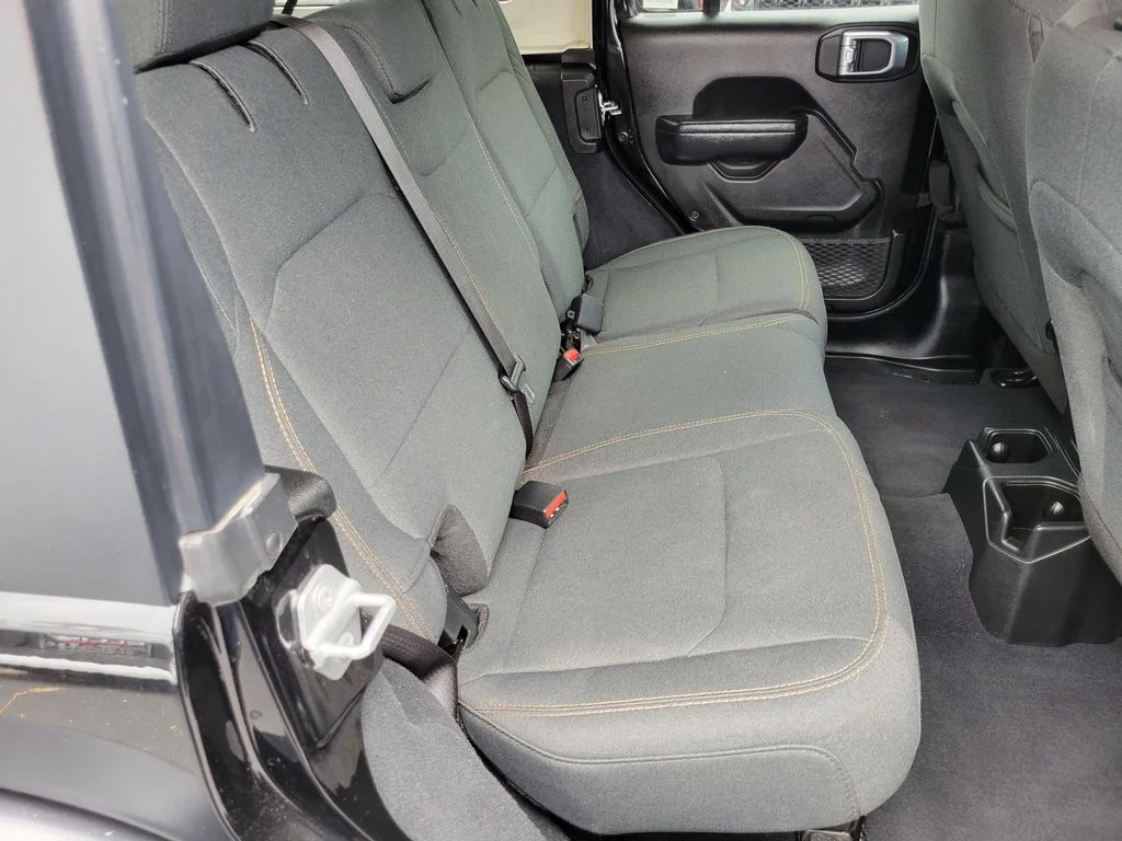 Used 2025 Black Jeep Sport S image 19