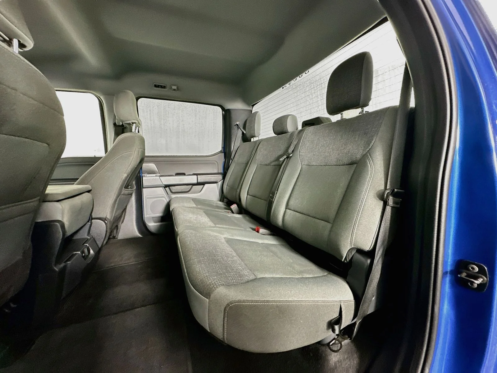 Used 2024 Atlas Blue Metallic Ford XLT image 24