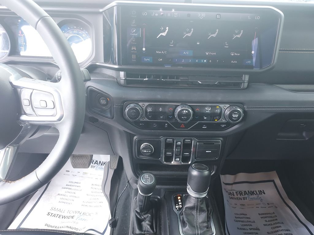 Used 2024 Blue Jeep Sahara image 20