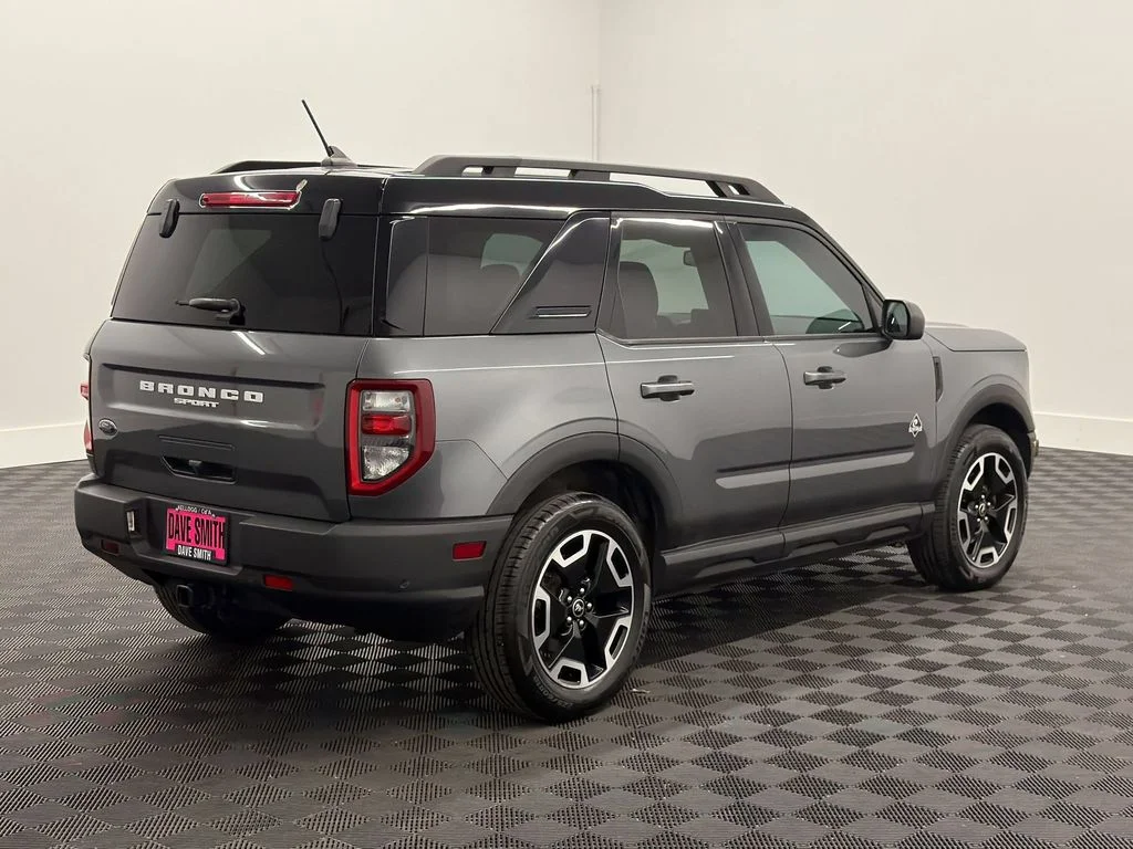Used 2022 Carbonized Gray Metallic Ford Outer Banks image 9