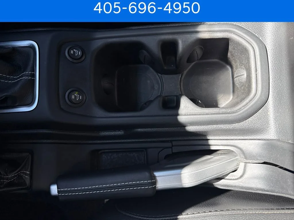 Pre-Owned 2022 Jeep Gladiator Overland
