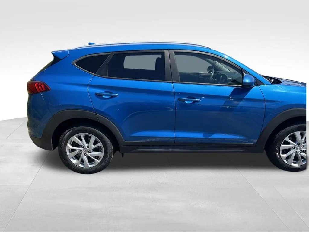 Used 2020 Blue Hyundai Value image 16