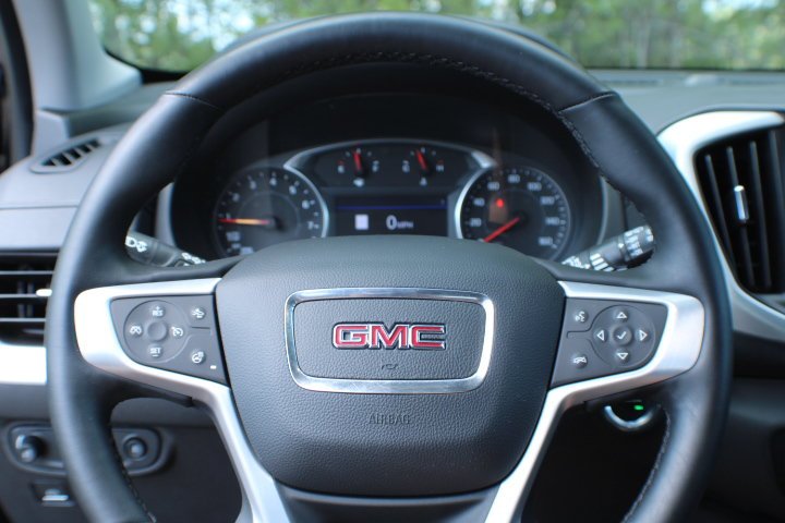 2024 GMC Terrain SLT - Photo 9