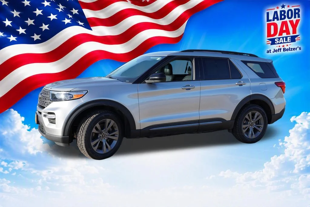 Certified Used 2023 Iconic Silver Metallic Ford XLT image 10