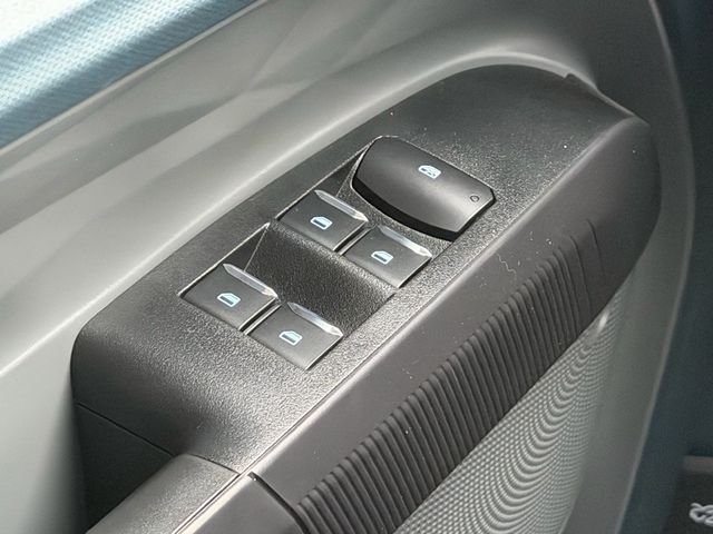 Used 2026 White Ford XL image 18