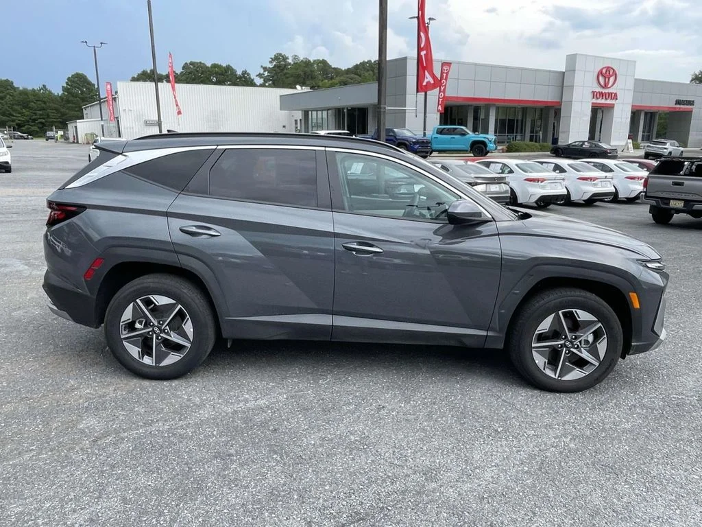 Used 2026 Ecotronic Gray Hyundai SEL image 2