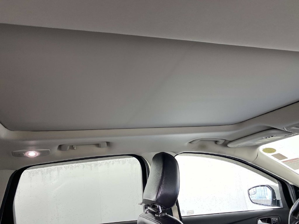Used 2018 White Ford Titanium image 13