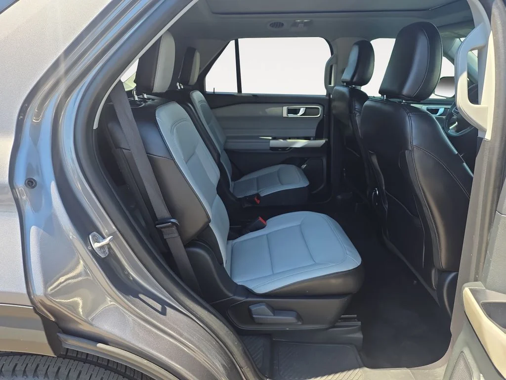 Used 2021 Carbonized Gray Metallic Ford XLT image 12