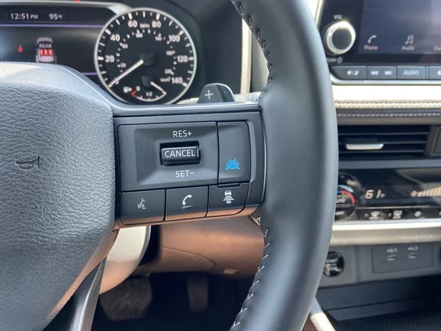 2025 Nissan Rogue SV - Photo 18