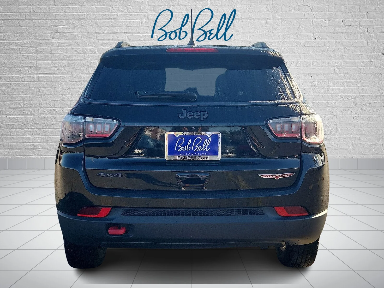 Used 2021 Diamond Black Jeep Trailhawk image 5