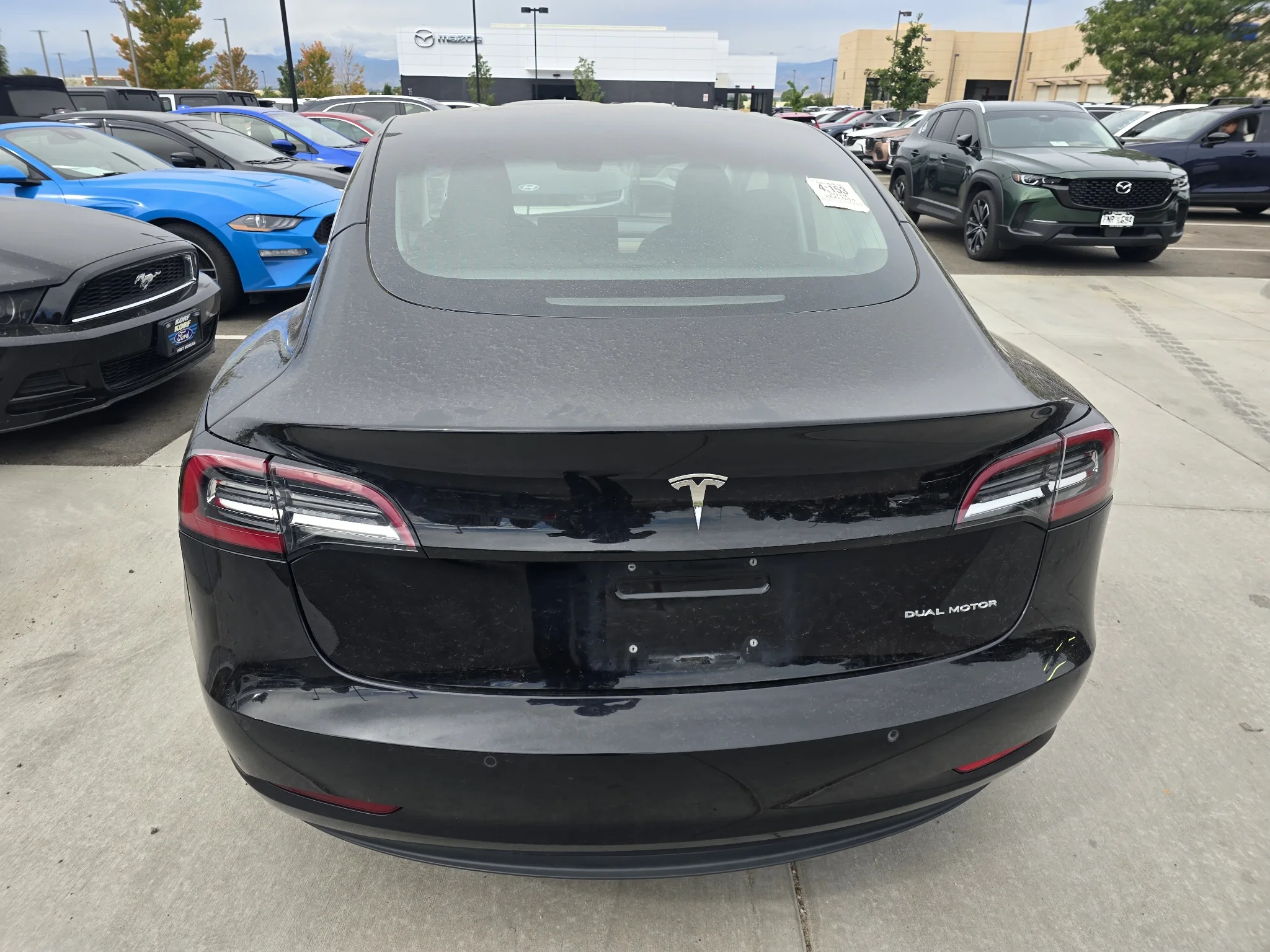 Used 2018 Deep Blue Metallic Tesla Long Range Battery image 14
