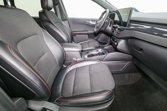 Used 2023 Silver Ford ST-Line Select image 16
