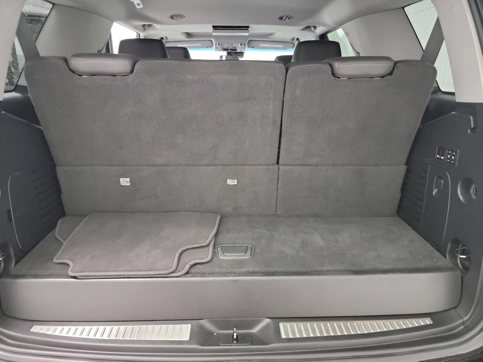 Used 2019 Black Raven Cadillac Premium Luxury image 25