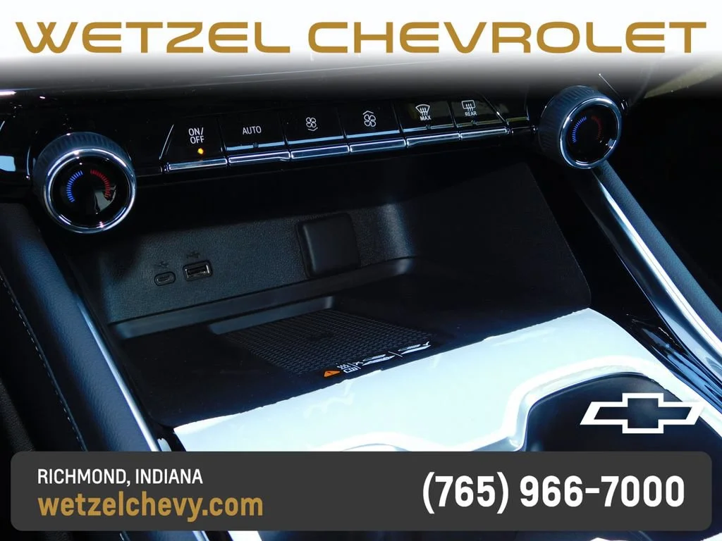 New 2027 Summit White Chevrolet LT image 43