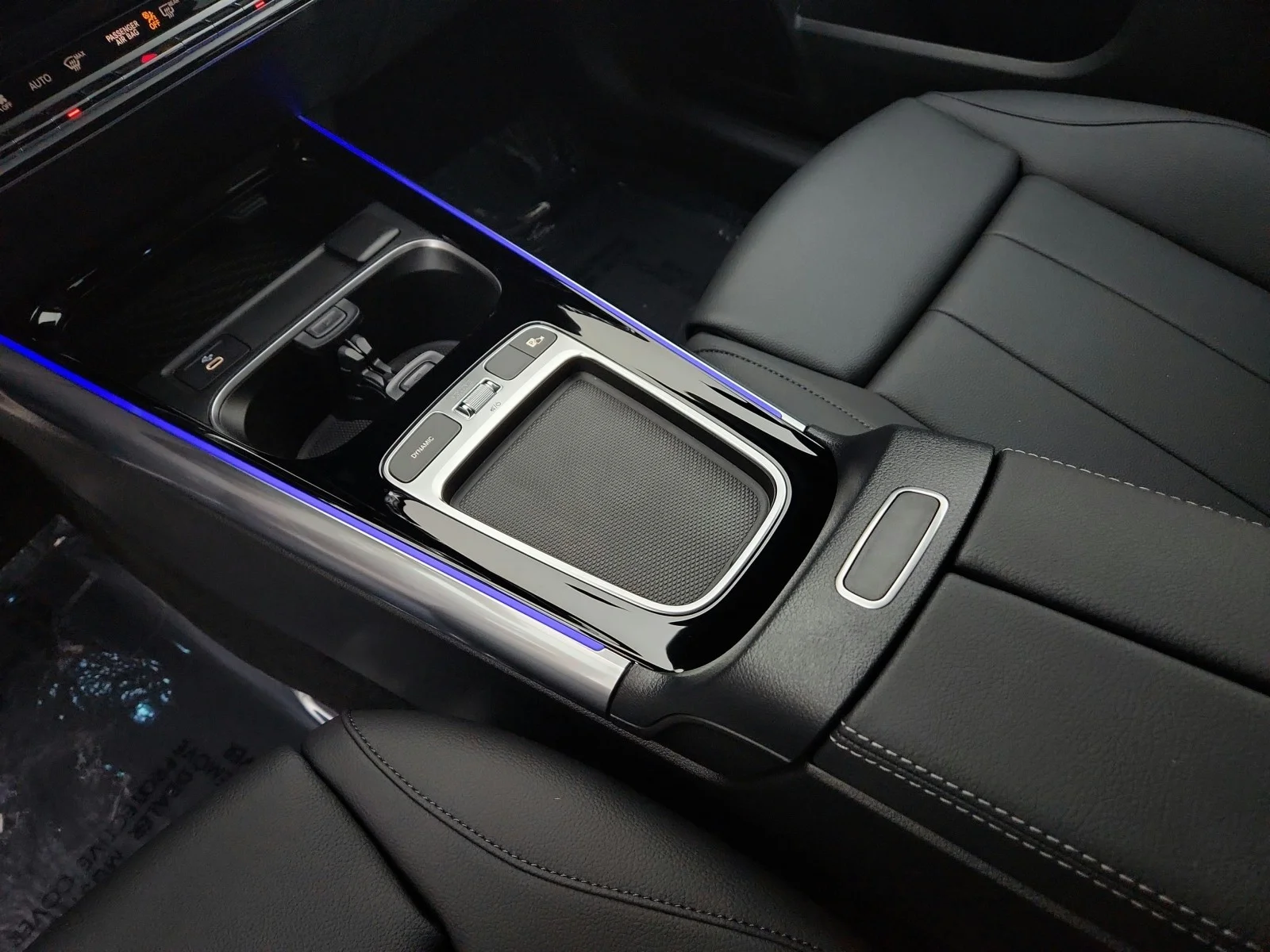 Used 2025 Night Black Mercedes-Benz GLA 250 image 22