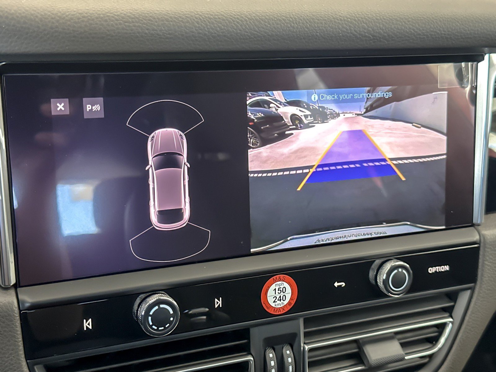 New 2026 White Porsche Macan (AWD) image 20