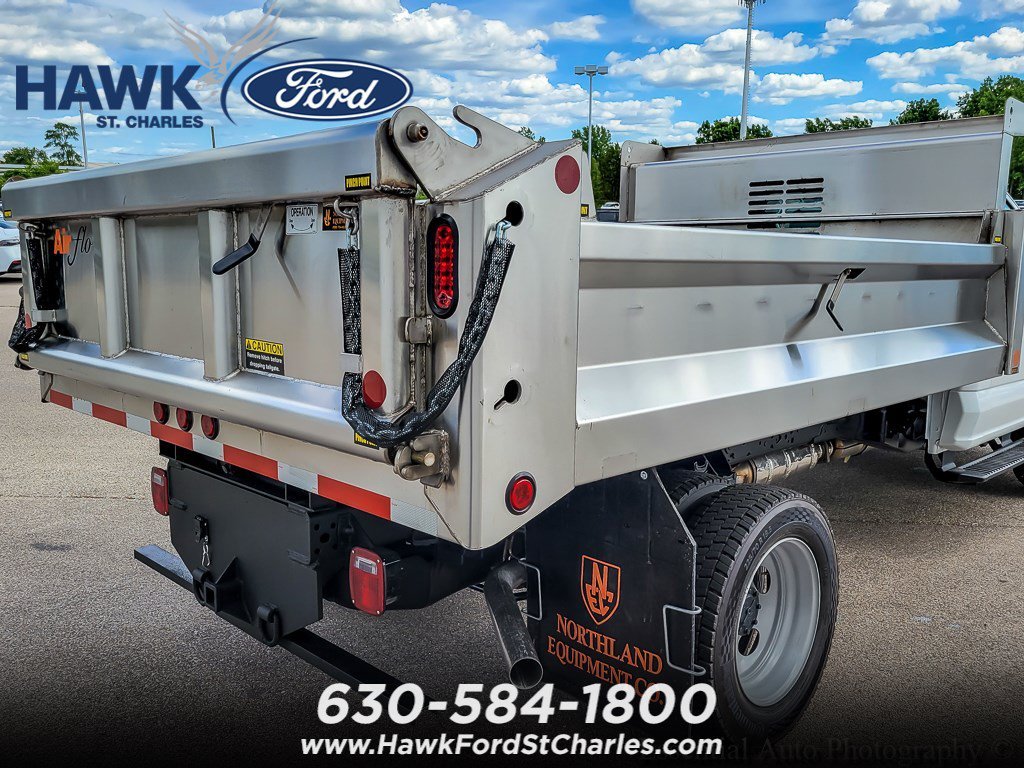 New 2026 Oxford White Ford F-450® XL image 4