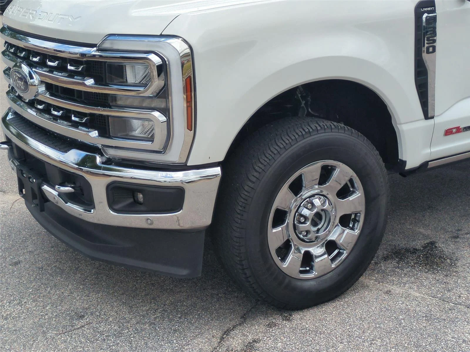 Used 2024 Star White Metallic Tri-Coat FORD  image 9