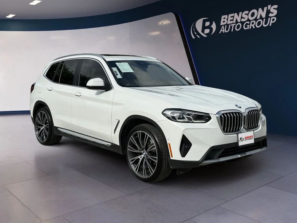 Used 2024 White BMW sDrive30i image 7