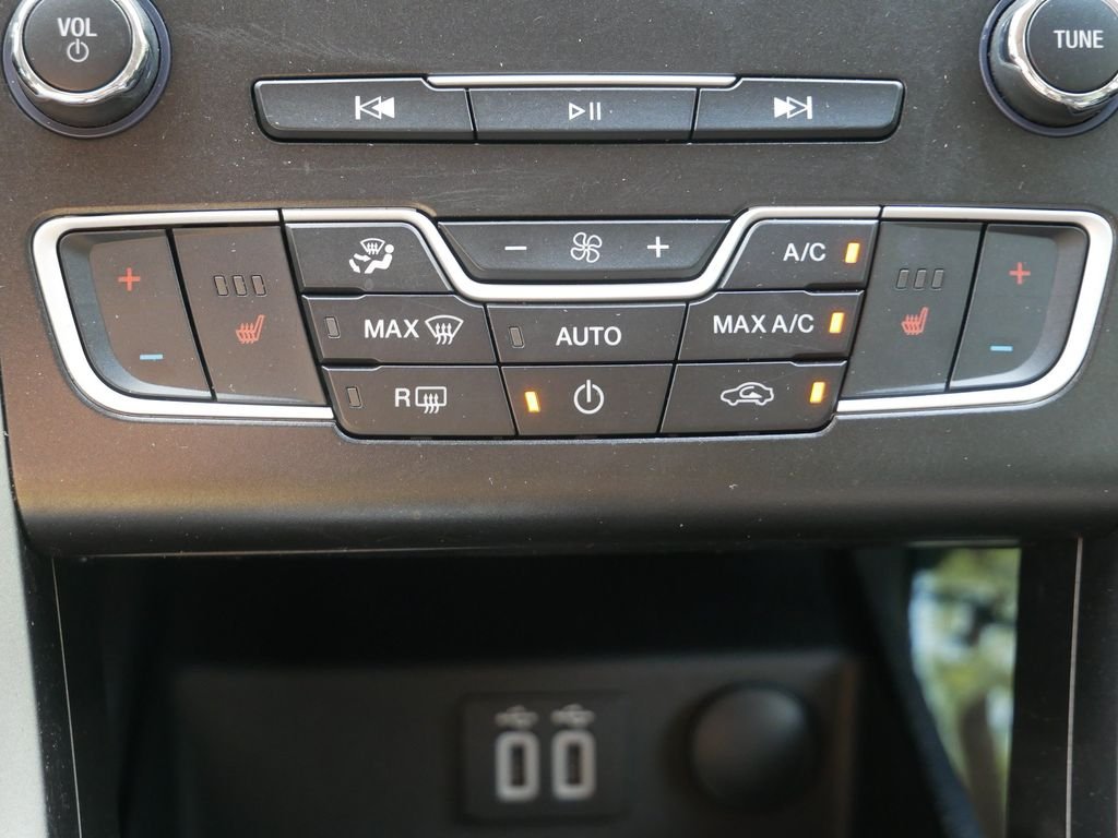 Certified Used 2020 Black Ford SEL image 21