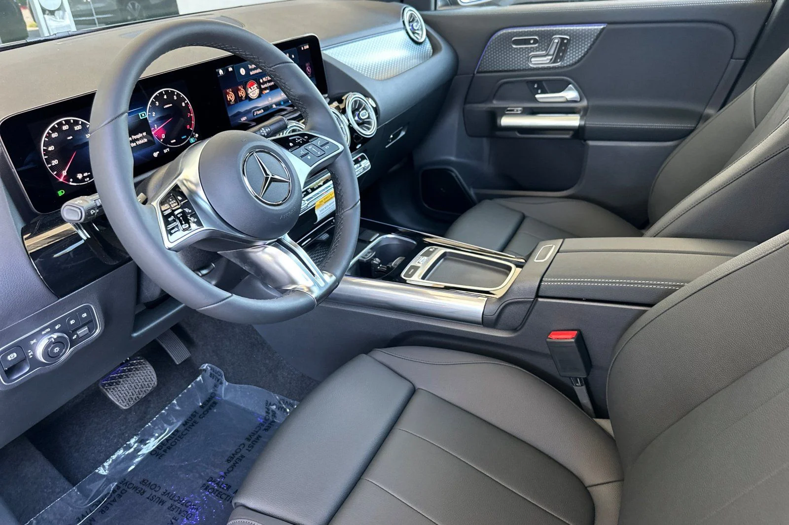 New 2026 Cosmos Black Metallic Mercedes-Benz GLA 250 image 8